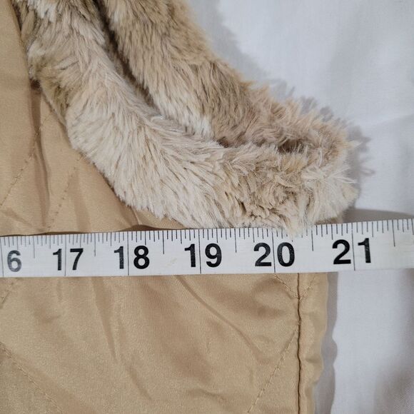 Casual Identity size medium tan brown reversible faux fur vest - Picture 4 of 8